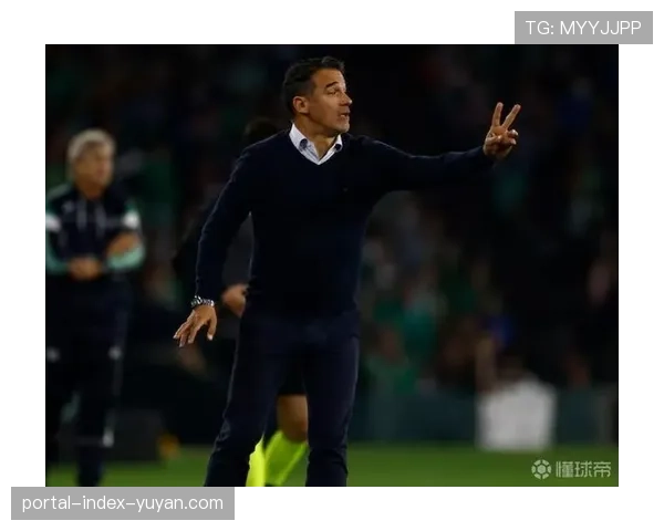 塞维利亚定位球防守改进,加西亚普拉萨强调战术纪律性 塞维利亚定位球防守改进,加西亚普拉萨强调战术纪律性